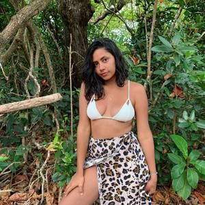 Meet your Posher, Neysha